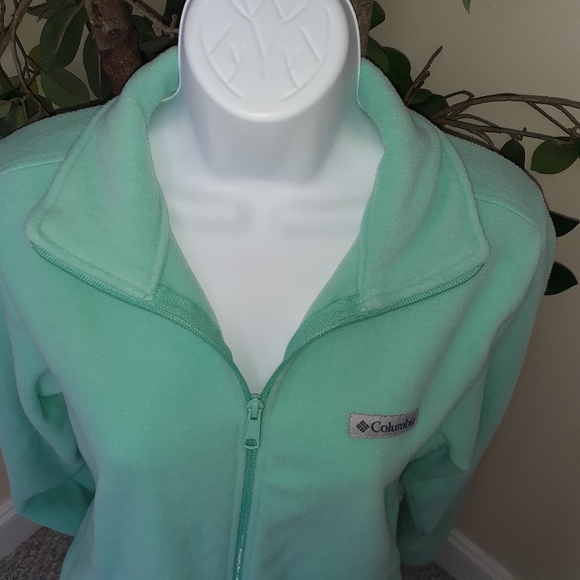 Columbia Fleece Zip up Jacket - Picture 6 of 16
